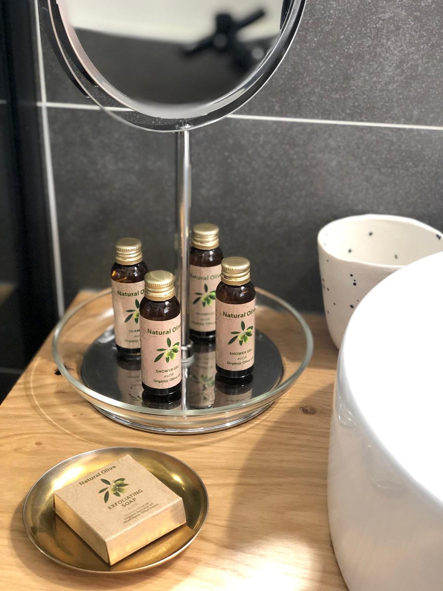 La Boheme Place Aux Herbes 위제 외부 사진